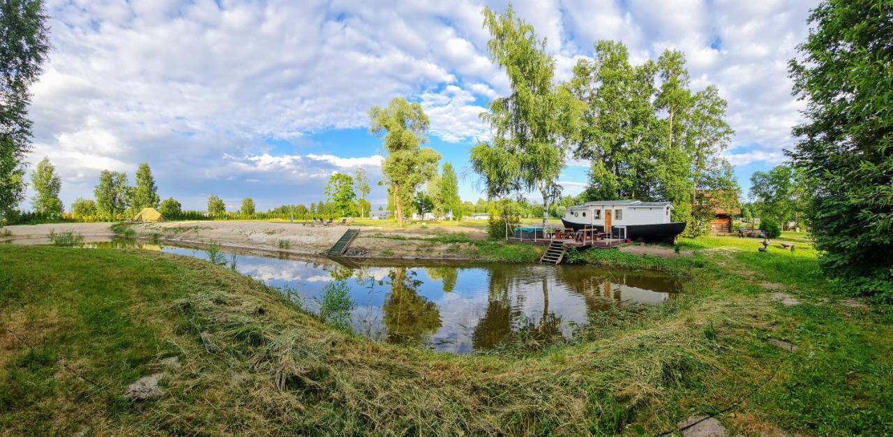 Kalurikuela Fishing Village Pärnu Exterior photo